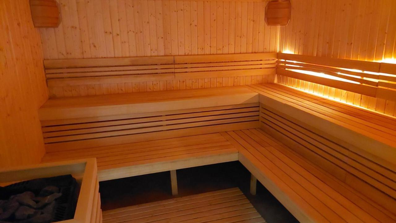 Nadmorskie Apartamenty - Apartament Spa Dziwnow Luaran gambar